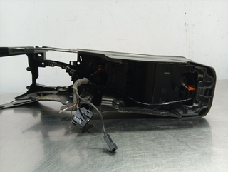 APOYABRAZOS CENTRAL FORD FOCUS BERLINA (CEW) T1DA