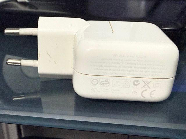 Cargador Apple iPhone iPad 10W Original