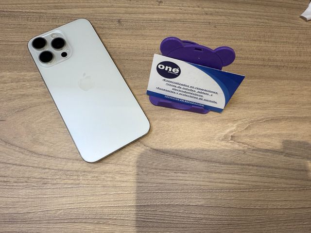 iPhone 15 Pro Max 512GB Plata Batería 89%