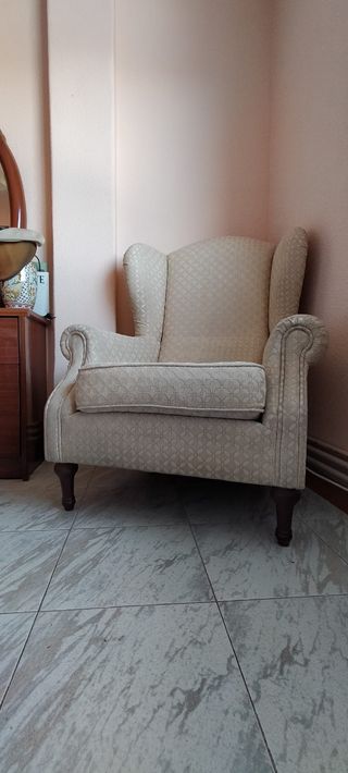 Sillón orejero clásico