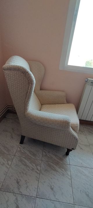Sillón orejero clásico