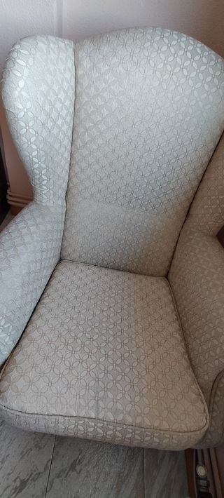 Sillón orejero clásico