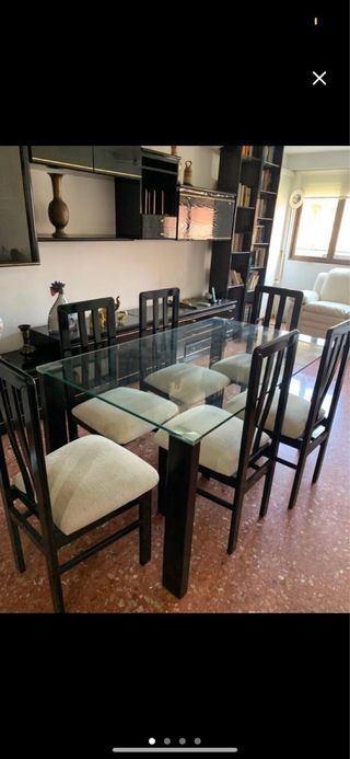 Mesa de cristal con 6 sillas