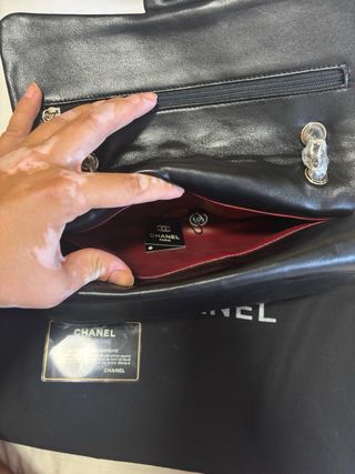 Borsa a catena dorata imbottita nera Chanel