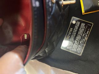Borsa a catena dorata imbottita nera Chanel