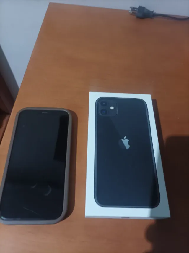 iPhone 11 64GB Negro
