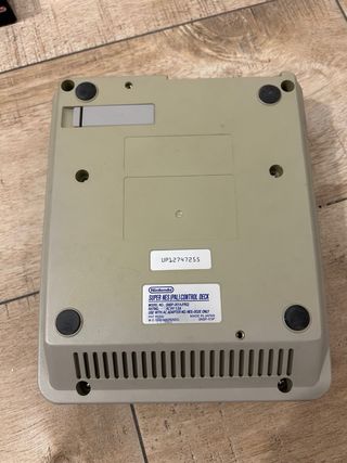 Super Nintendo + 2 juegos y mandos