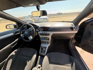 Opel Astra 2006