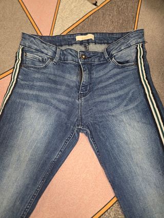Pantalón vaquero mujer azul con raya lateral