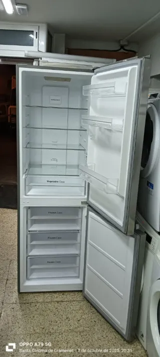 NEVERA COMBI DAEWOO  NO FROST ENERGÍA A+