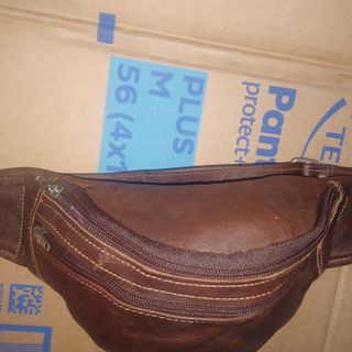 Riñonera banana marrón