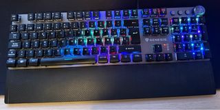 Teclado Gaming Genesis 380 RGB