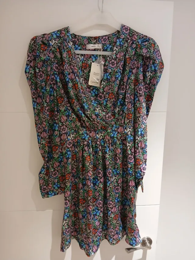 Vestido Mango floral talla XS