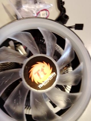 Disipador Thermaltake RGB Intel/AMD
