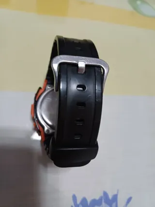 Casio G-SHOCK DW-5600E Naranja