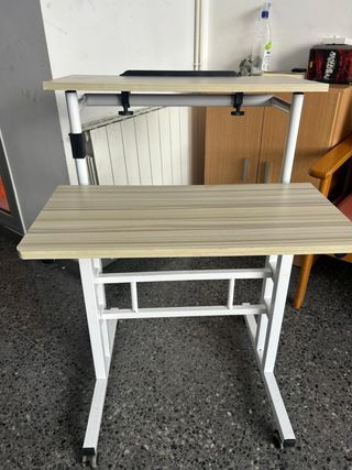 Mesa auxiliar elevable