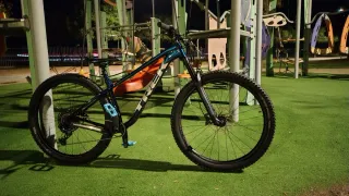 TREK ROSCOE 8 2024