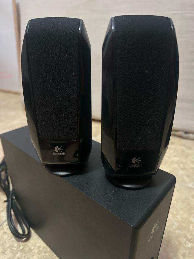 Altavoces Logitech Negros