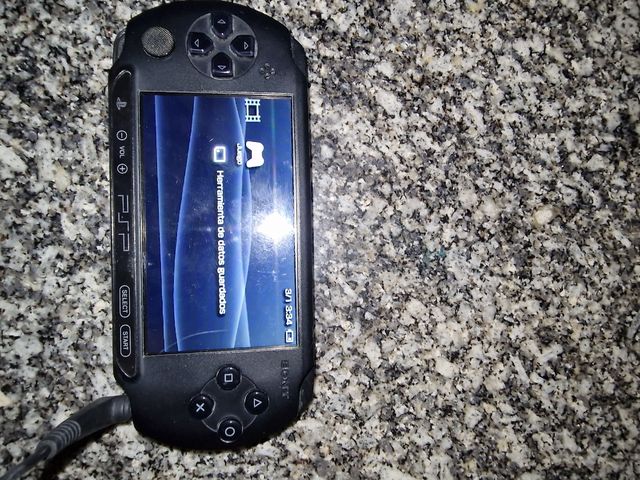 PSP Street E1004 Negra
