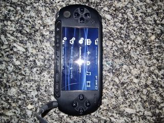 PSP Street E1004 Negra