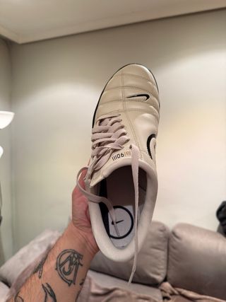 Nike Total 90 Beige/Negro