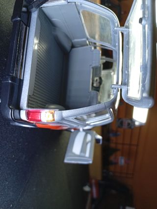 Giocattoli da strada Toyota Land Cruiser 1/18