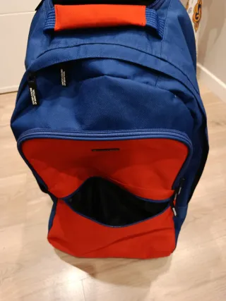 Mochila United Colors of Benetton con ruedas