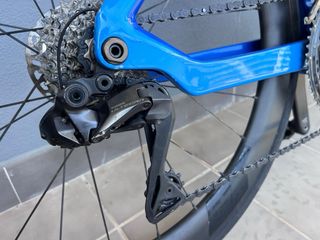 Bici de carretera azul