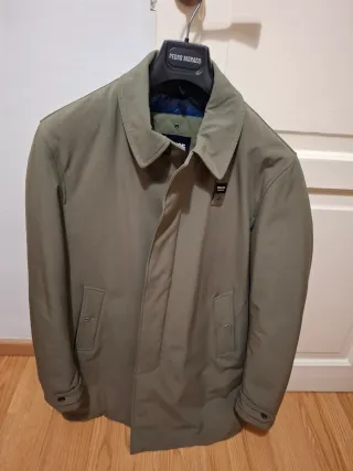 BLAUER original, relleno de plumas.
