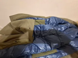 BLAUER original, relleno de plumas.
