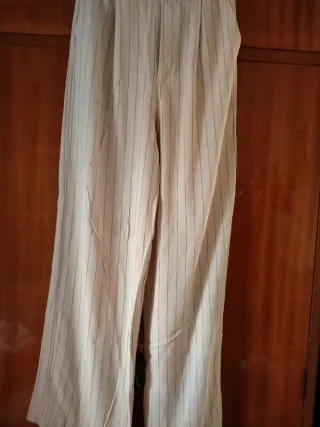 Americana rayas beige y pantalones sin estrenar