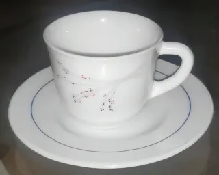 5€ c/serv. Desayuno. 3 juegos Harmonia