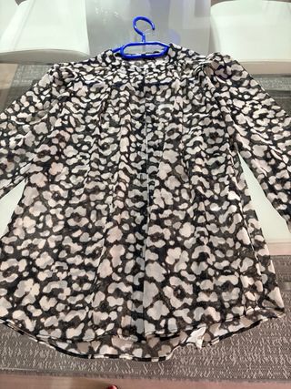 Blusa Scalpers estampada nueva