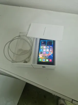 iPhone SE (2020) Negro