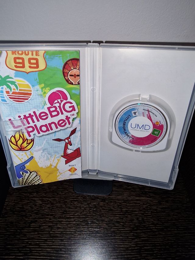 Juego PSP LittleBigPlanet Essentials