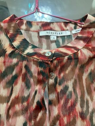 Blusa Scalpers Estampada Multicolor Talla S