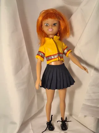 Bambola Nancy Famosa capelli rossi