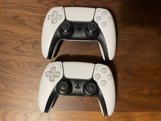 PS5 con caja, juegos y suscripción PS+ Premium