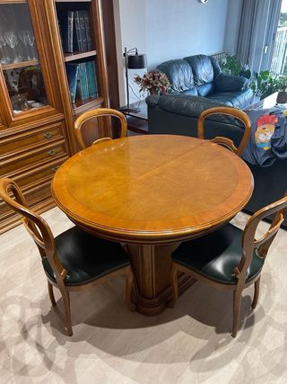 Mesa redonda extensible madera + 4 sillas