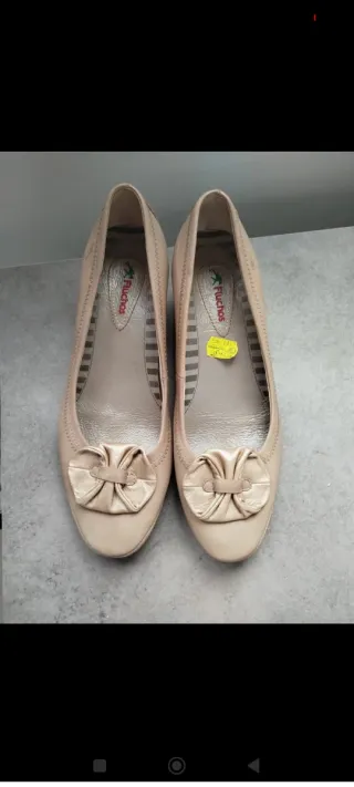 Zapatos Fluchos Piel Beige Talla 40