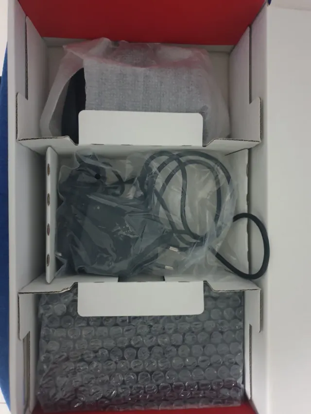 Nintendo Switch con caja