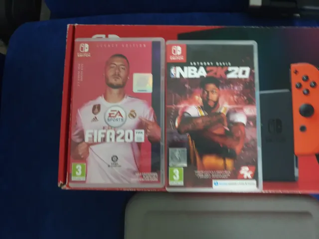 Nintendo Switch con caja