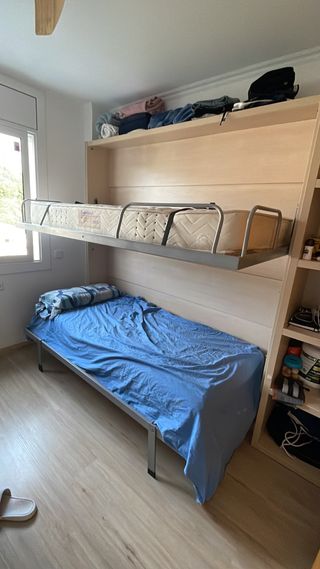 Litera metálica y de madera