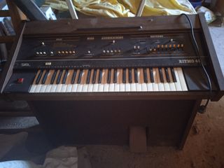 Órgano eléctrico antiguo SIEL