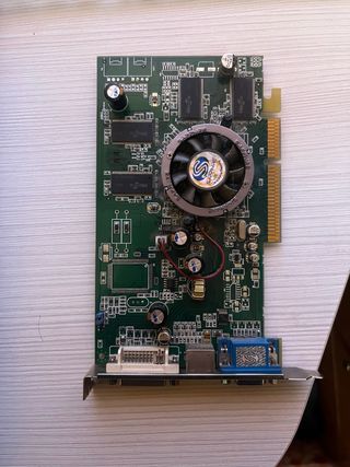 Tarjeta Gráfica Radeon 9550 