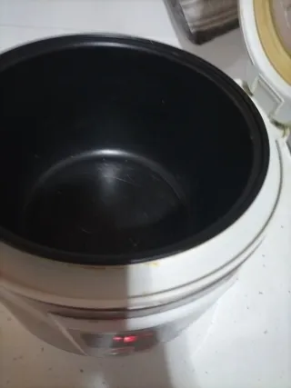 Robot de cocina 20€. Marca.cooker Matic