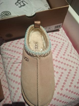 Ugg Tazz II Beige
