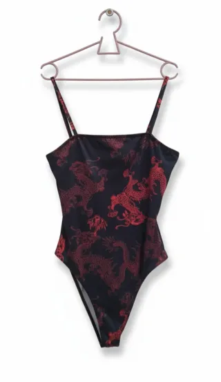 Body tirantes finos dragones rojo y negro