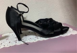 Zapatos de fiesta negros