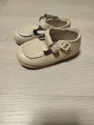Zapatitos niñ@ talla 24